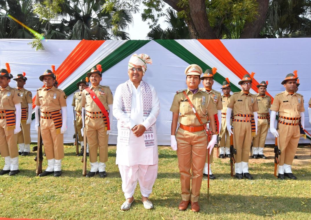 राजस्थान में हर्षाेल्लास के साथ मनाया गया 79वां स्वाधीनता दिवस- मंत्रिपरिषद के सदस्यों, संभागीय आयुक्तों एवं जिला कलक्टरों ने किया झण्डारोहण, जिलों की सांस्कृतिक विरासत और विकास को दर्शाती झांकियों ने मन मोहा